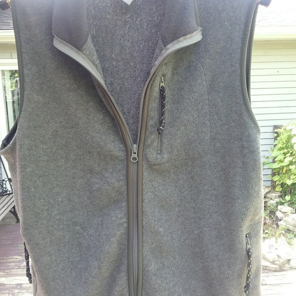 Womans or men's Old navy vest